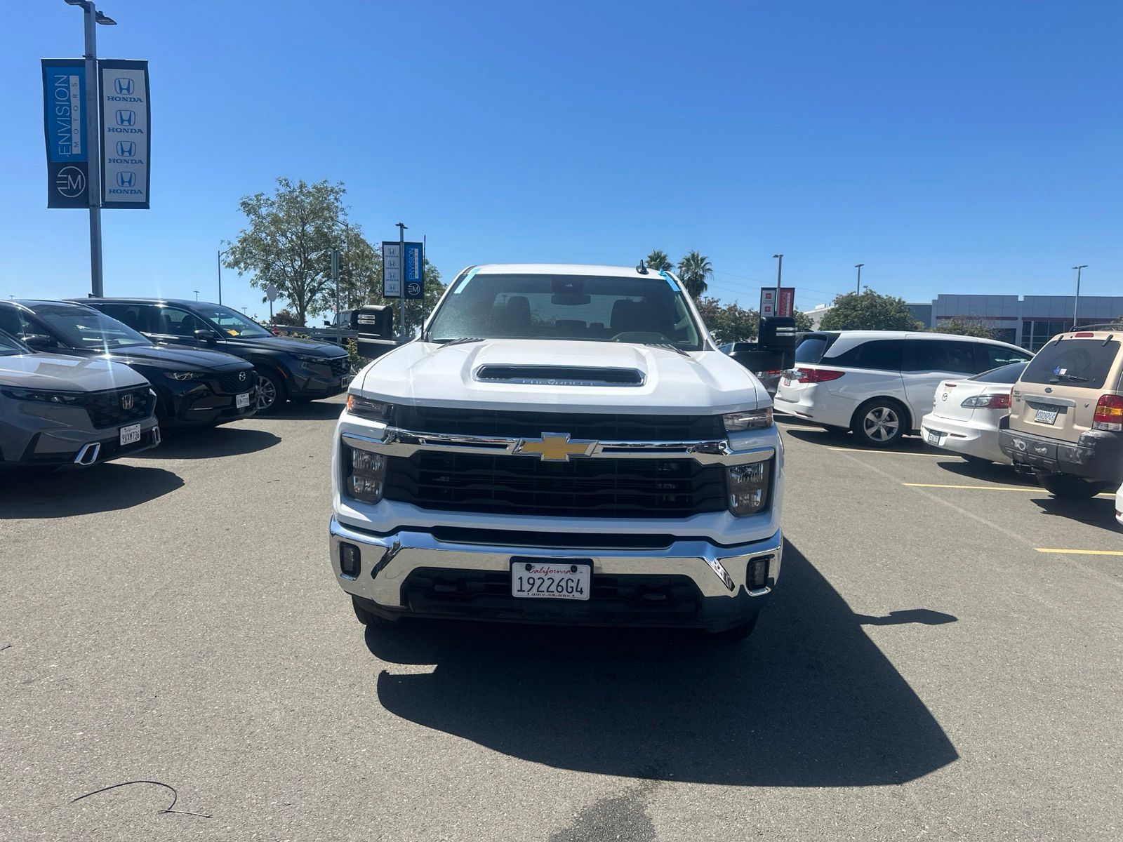 2025 Chevrolet Silverado HD LT 4WD Crew Cab Standard Box's photo