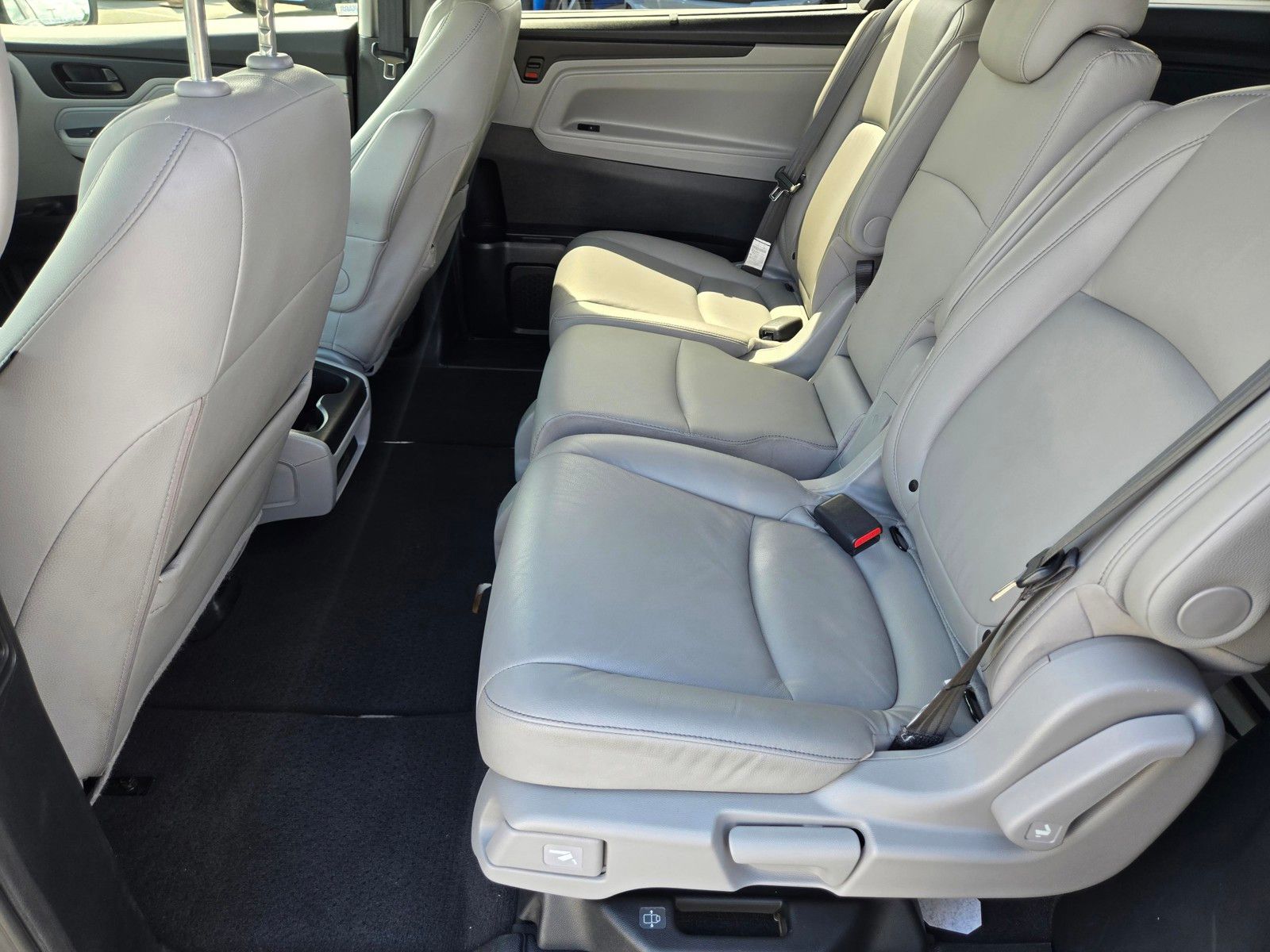 2021 Honda Odyssey EX-L - Photo 17
