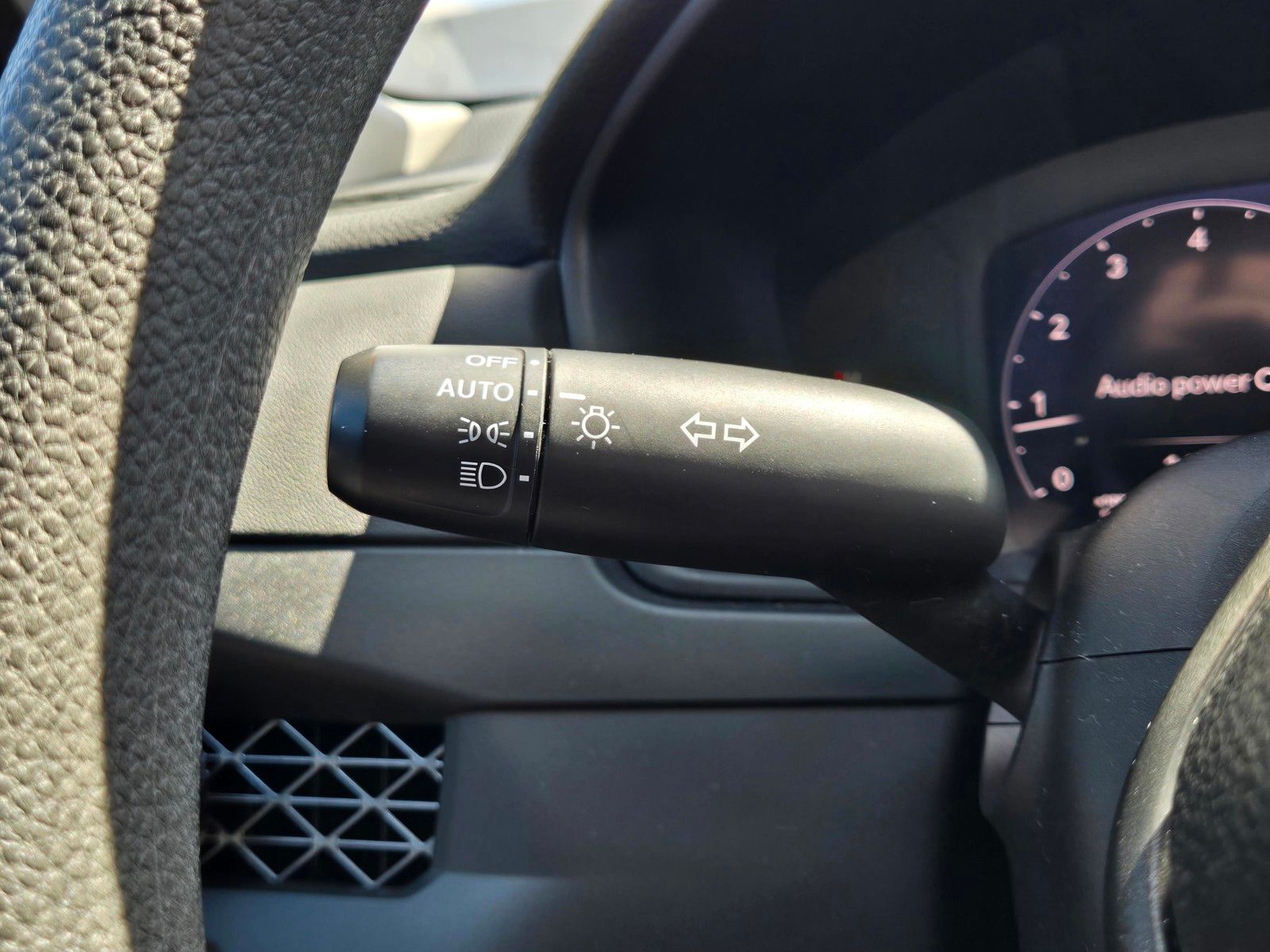 2024 Honda Accord LX - Photo 24