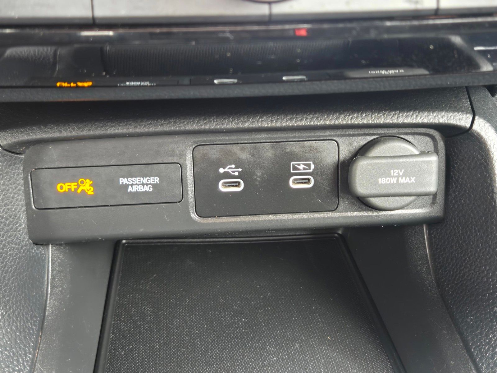 2025 Honda Civic Sport - Photo 22
