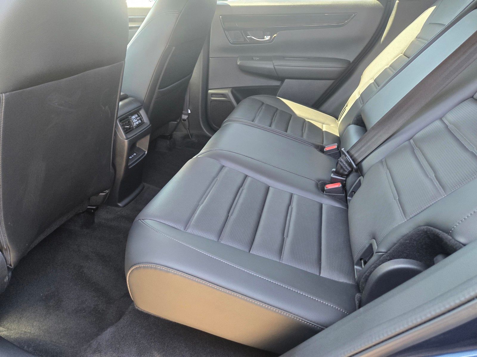 2025 Honda CR-V EX-L - Photo 17