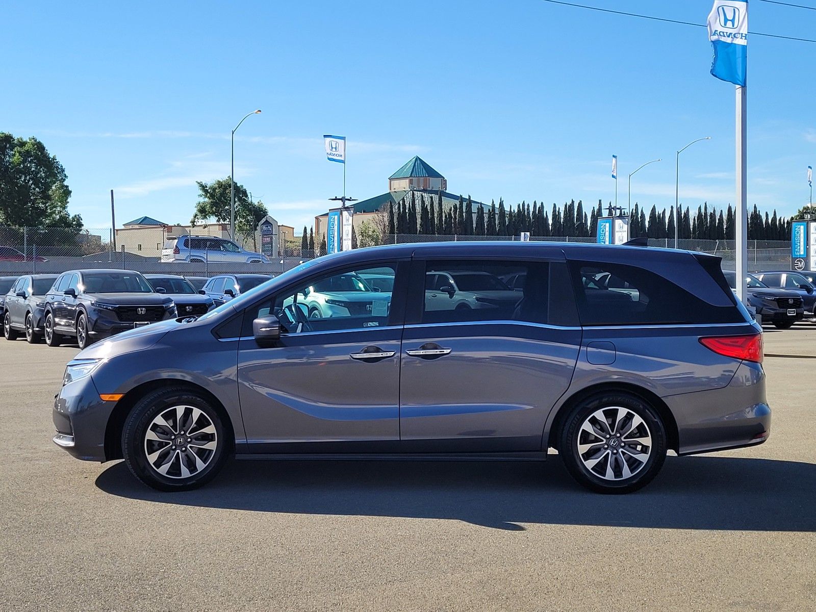 2022 Honda Odyssey EX-L - Photo 8