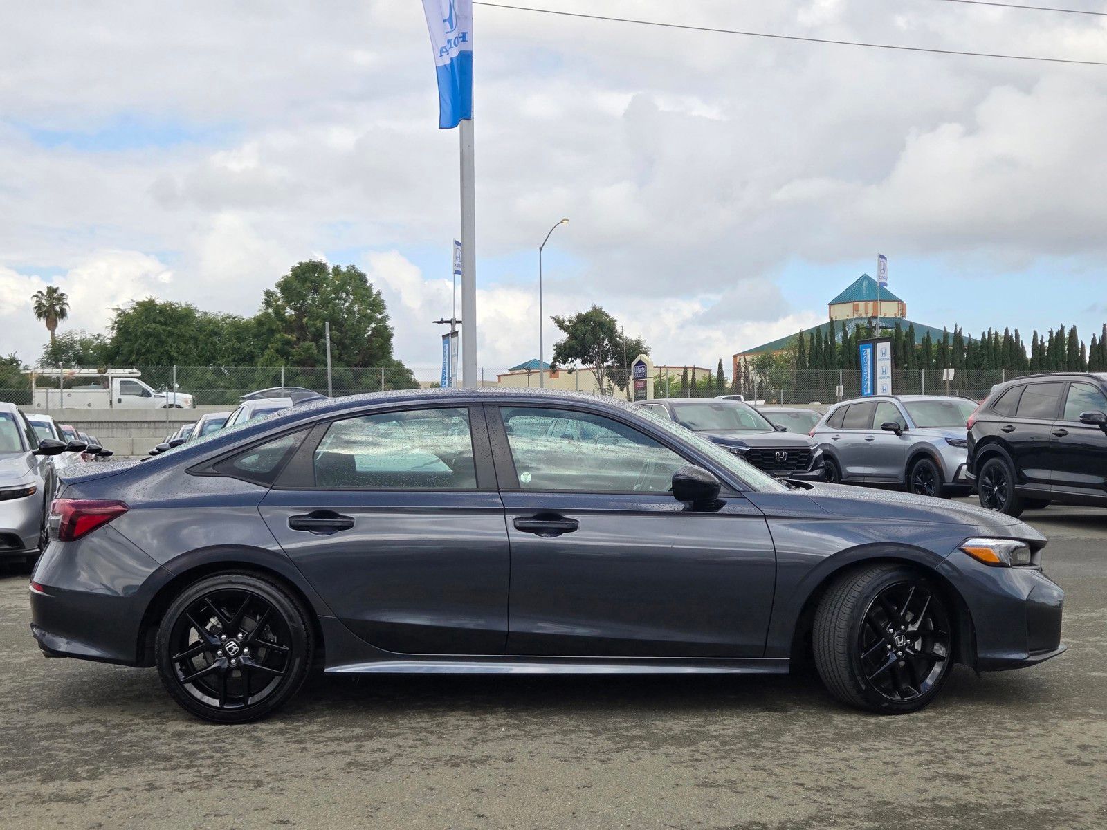 2025 Honda Civic Sport - Photo 8