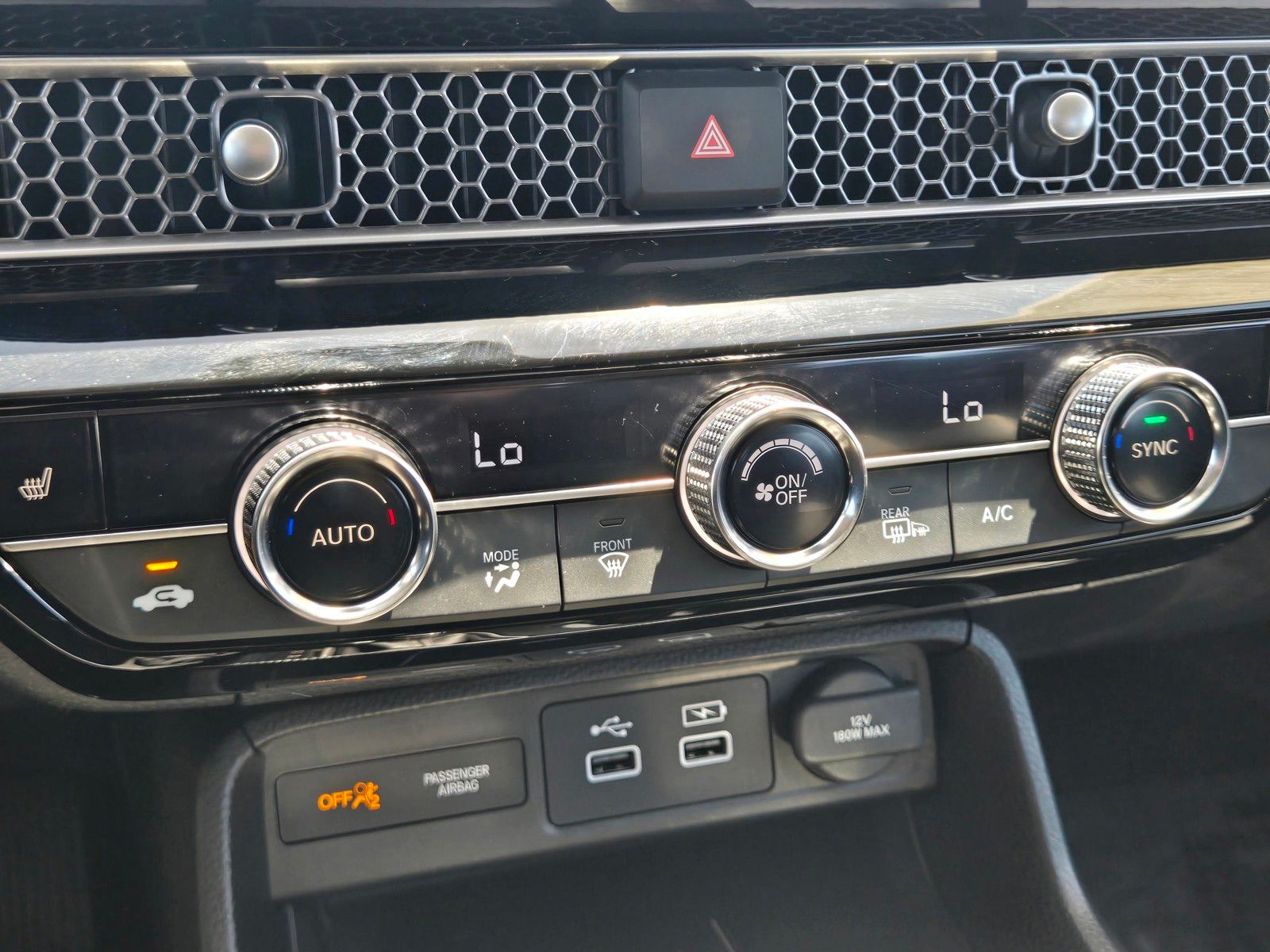 2023 Honda Civic Touring - Photo 24