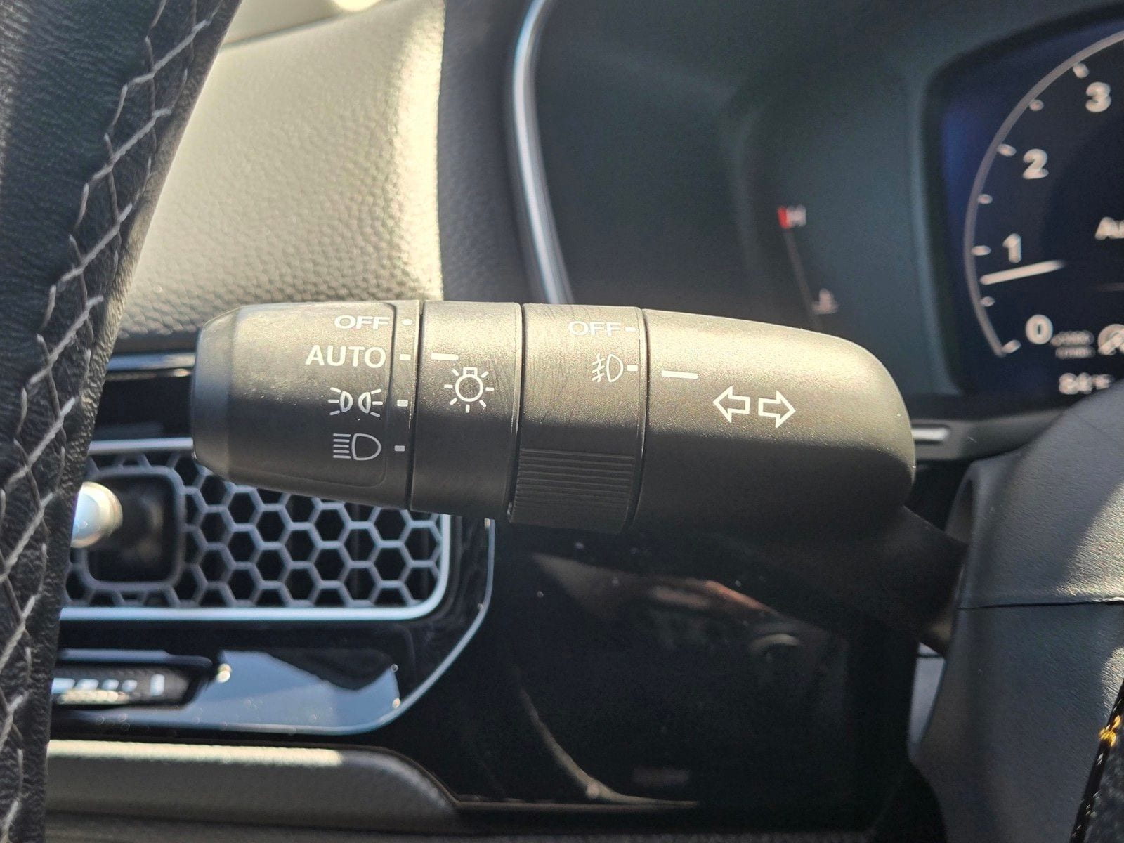 2023 Honda Civic Touring - Photo 26