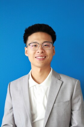 Staff member David Myat from ID_8ab2f4