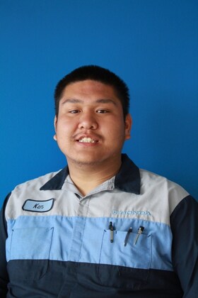 Staff member Ken Quoc Truong from ID_313d0e