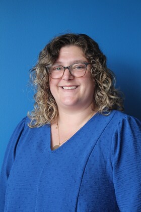 Staff member Hanna Miller from ID_8ab2f4