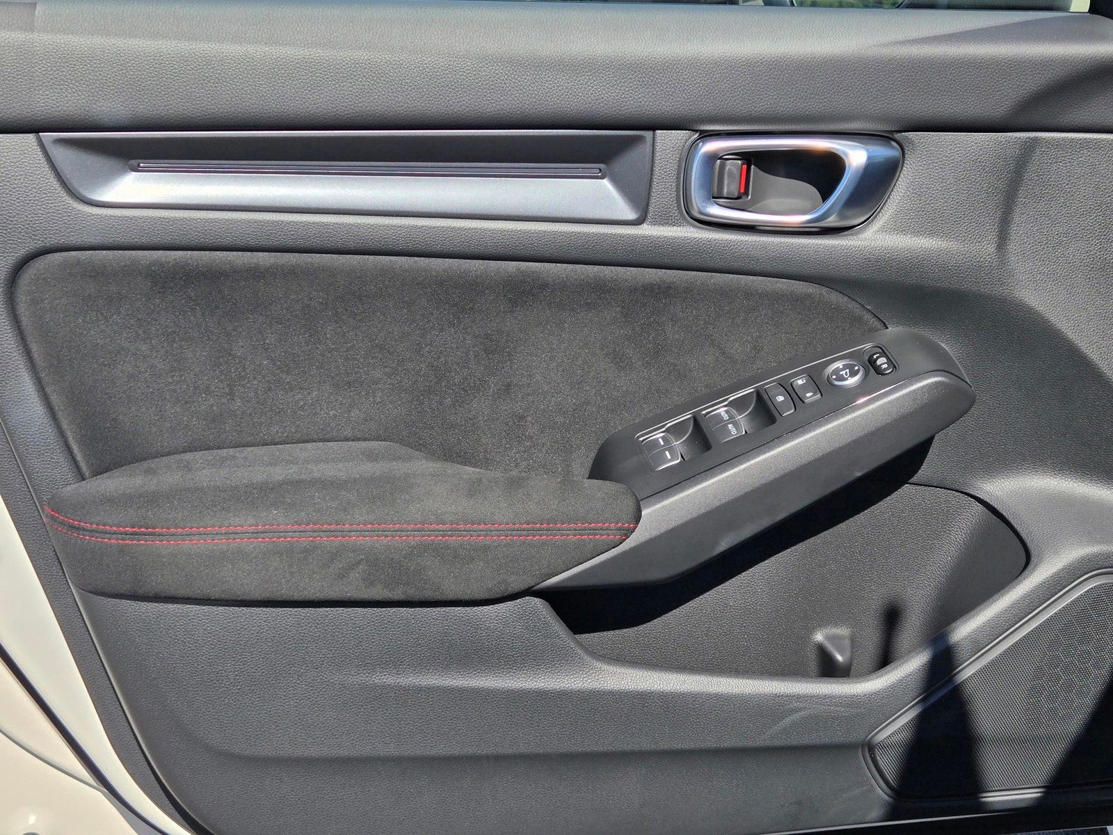 2025 Honda Civic Hatchback Type-R - Photo 14