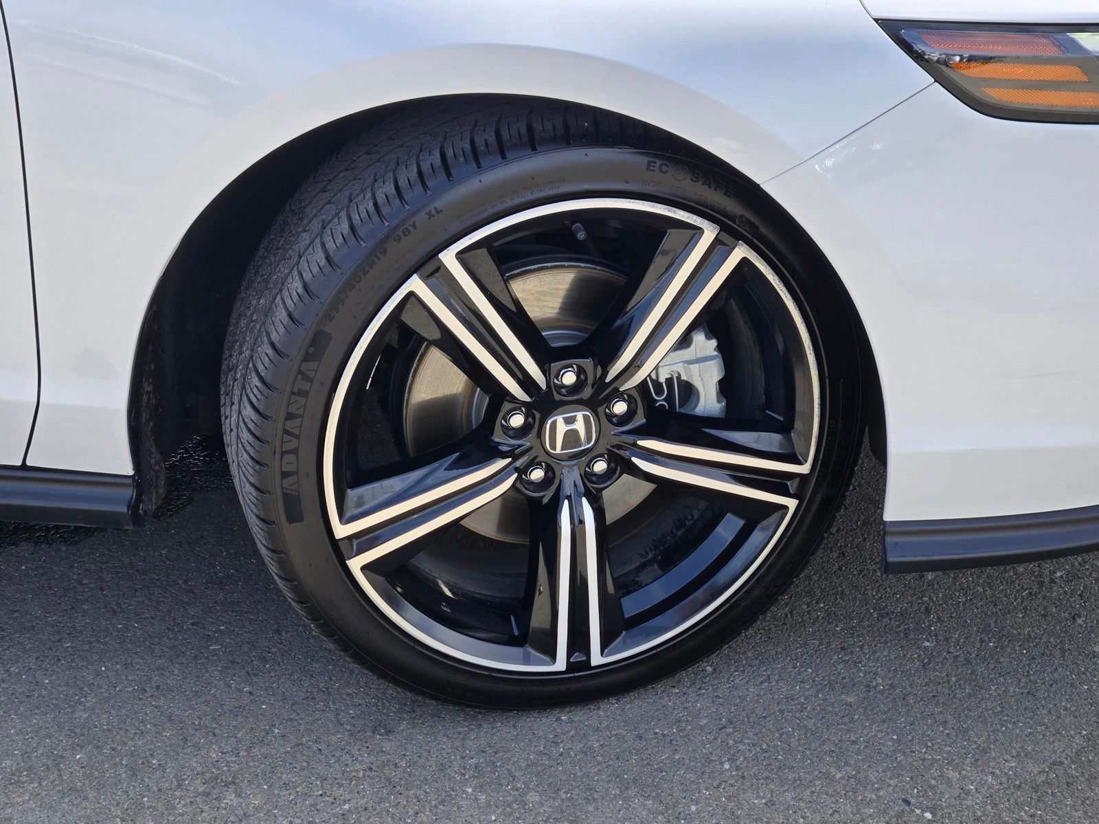 2024 Honda Accord Hybrid Sport - Photo 9