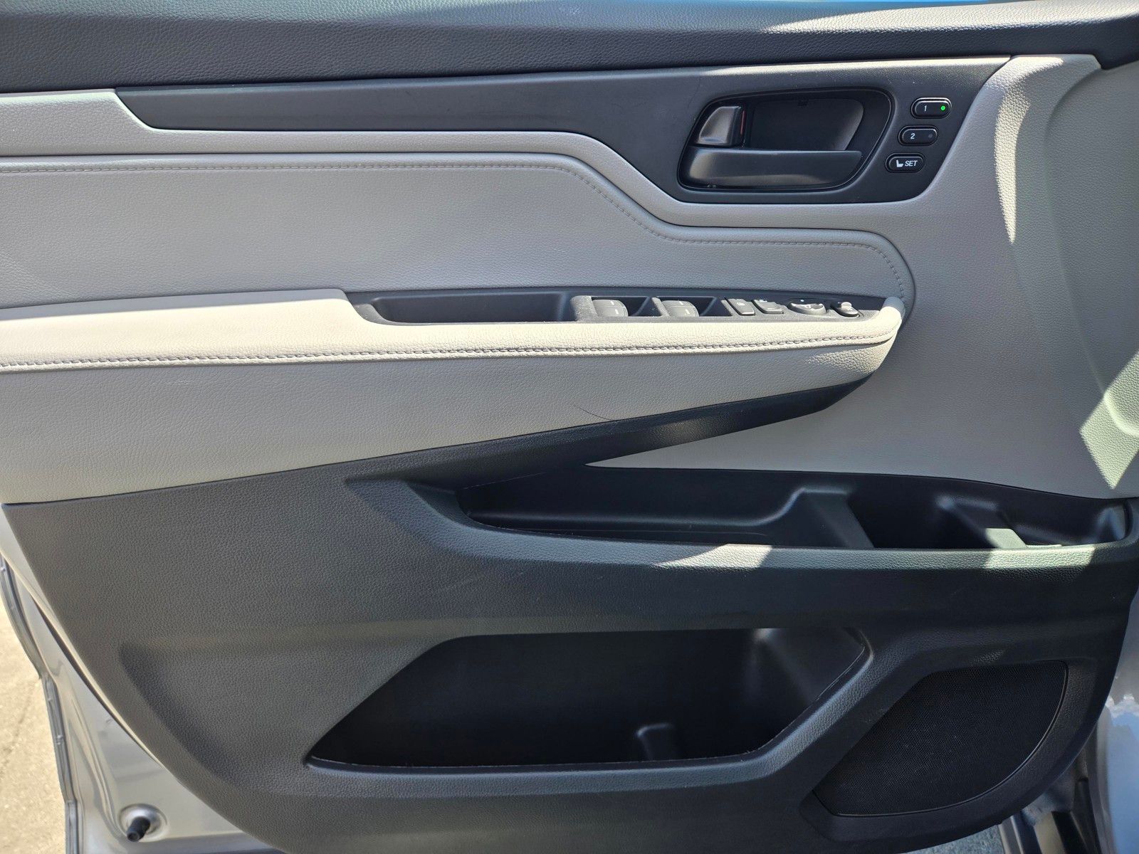 2021 Honda Odyssey EX-L - Photo 16