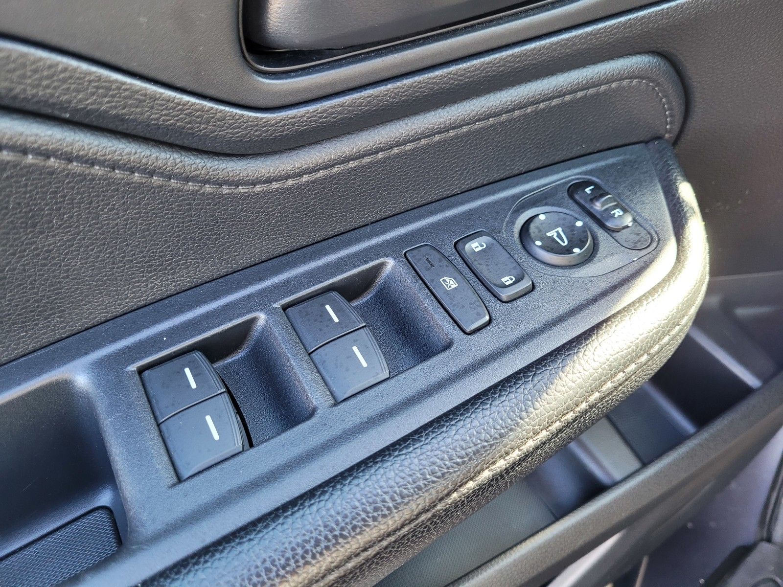 2022 Honda Odyssey EX-L - Photo 19