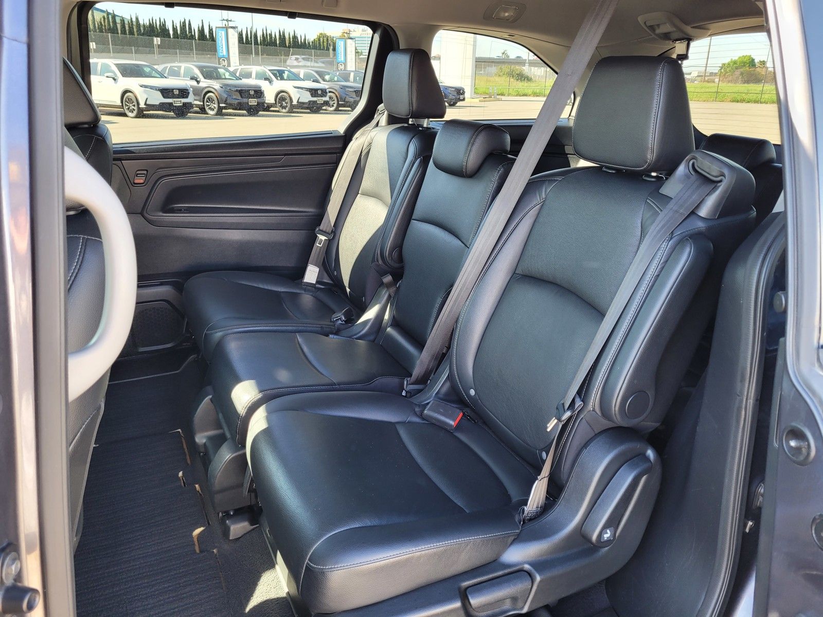 2022 Honda Odyssey EX-L - Photo 12