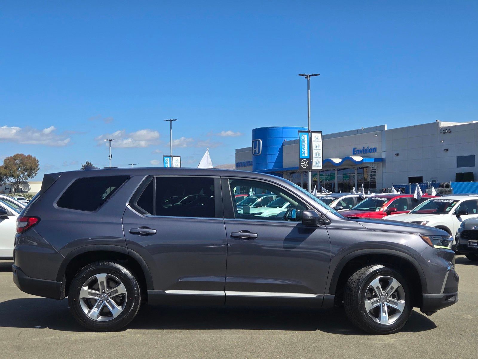2023 Honda Pilot EX-L - Photo 8