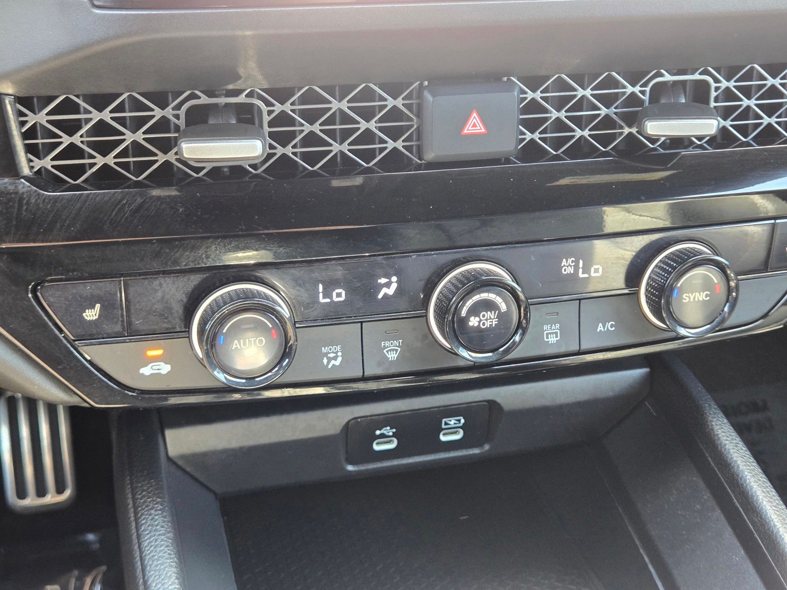 2024 Honda Accord Hybrid Sport-L - Photo 22