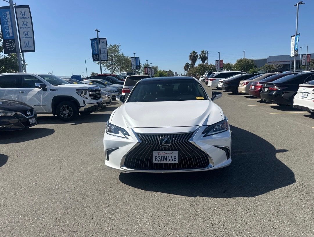 2020 Lexus ES 350 350's photo