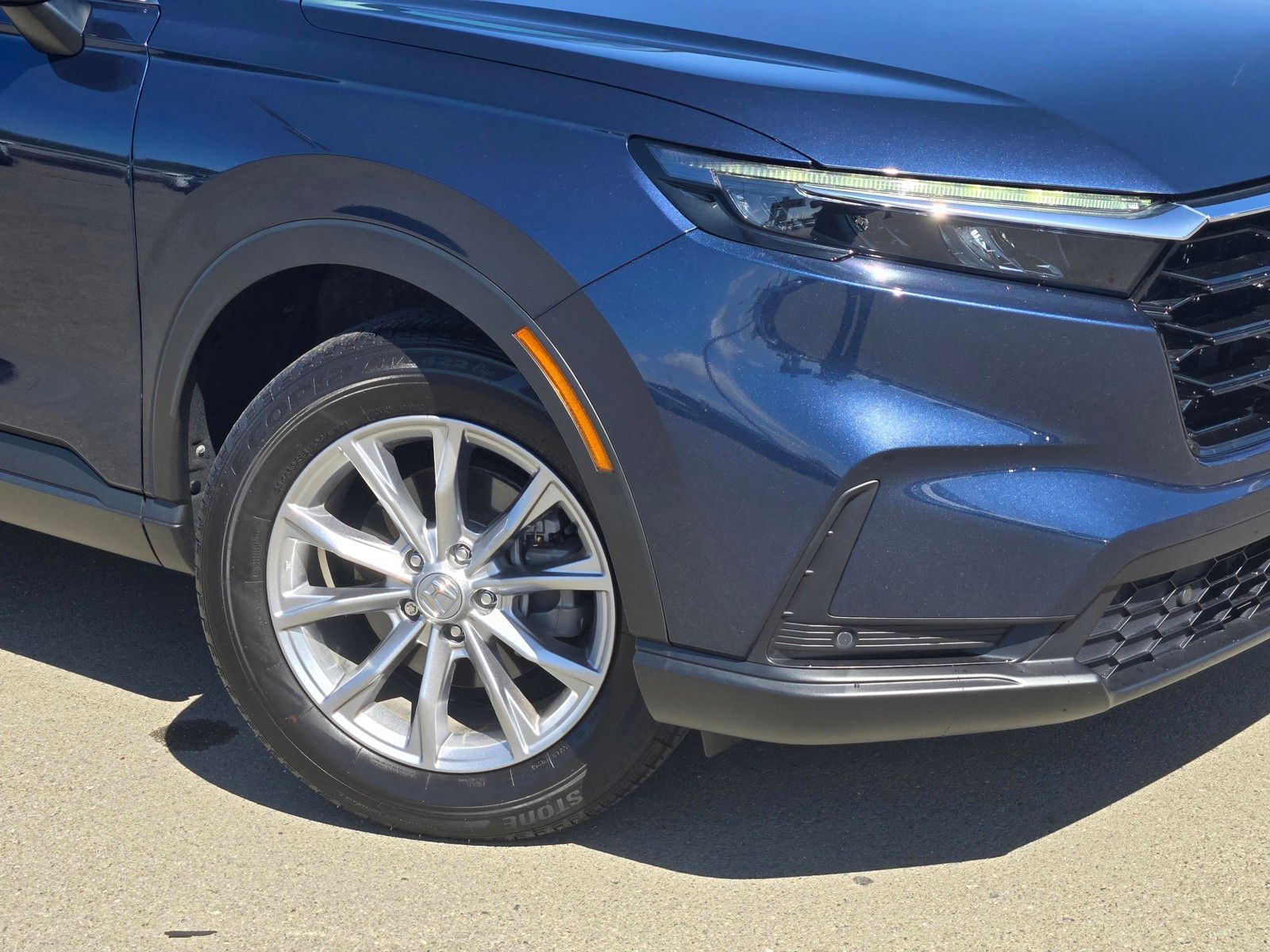 2025 Honda CR-V EX-L - Photo 9