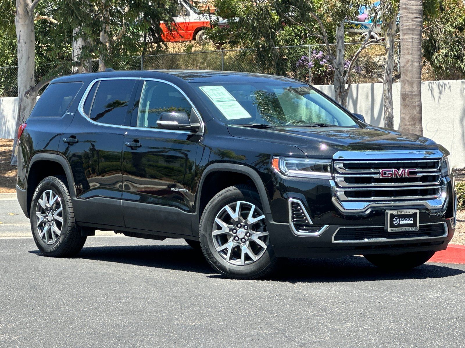2023 Gmc Acadia SLE photo 2
