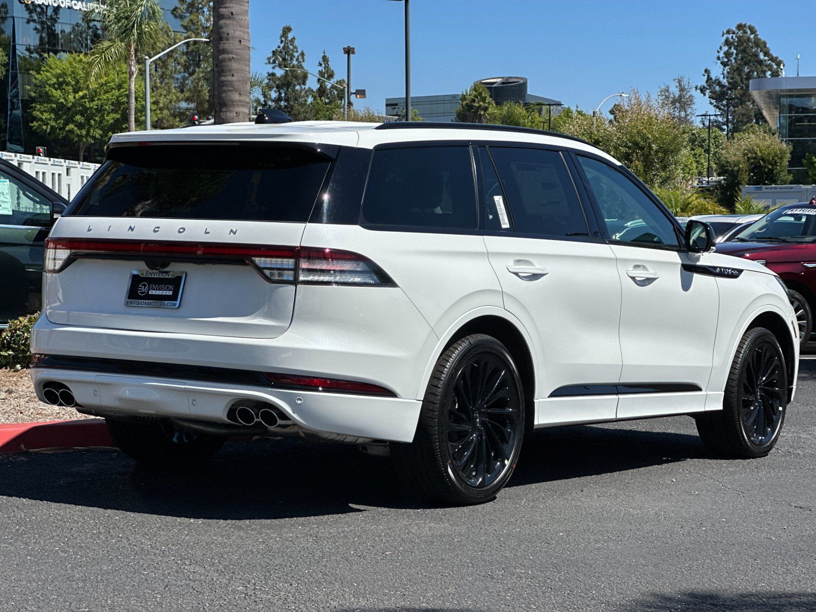 2025 Lincoln Aviator Reserve photo 4
