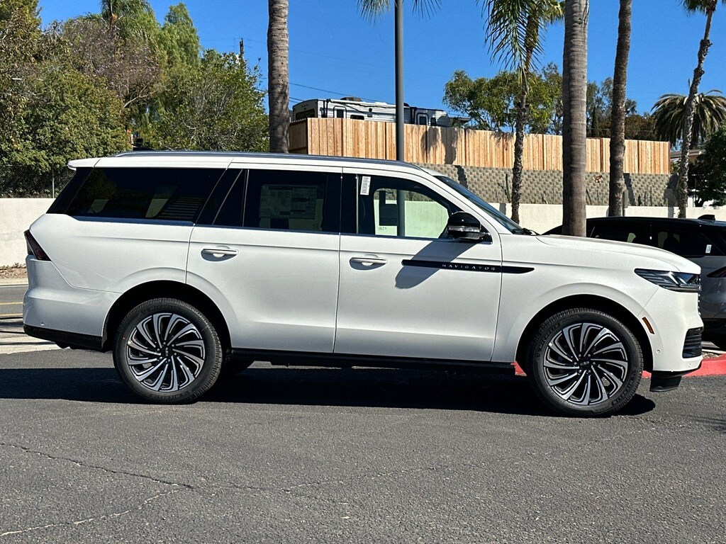 New 2025 Lincoln Navigator Lincoln Black Label SUV