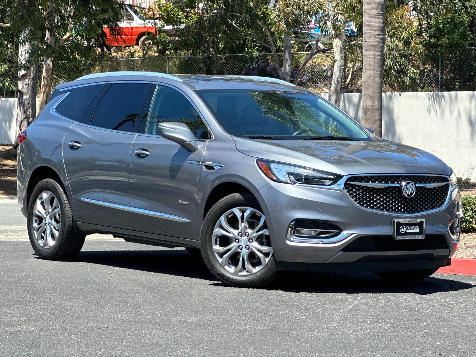 2021 Buick Enclave Avenir photo 2