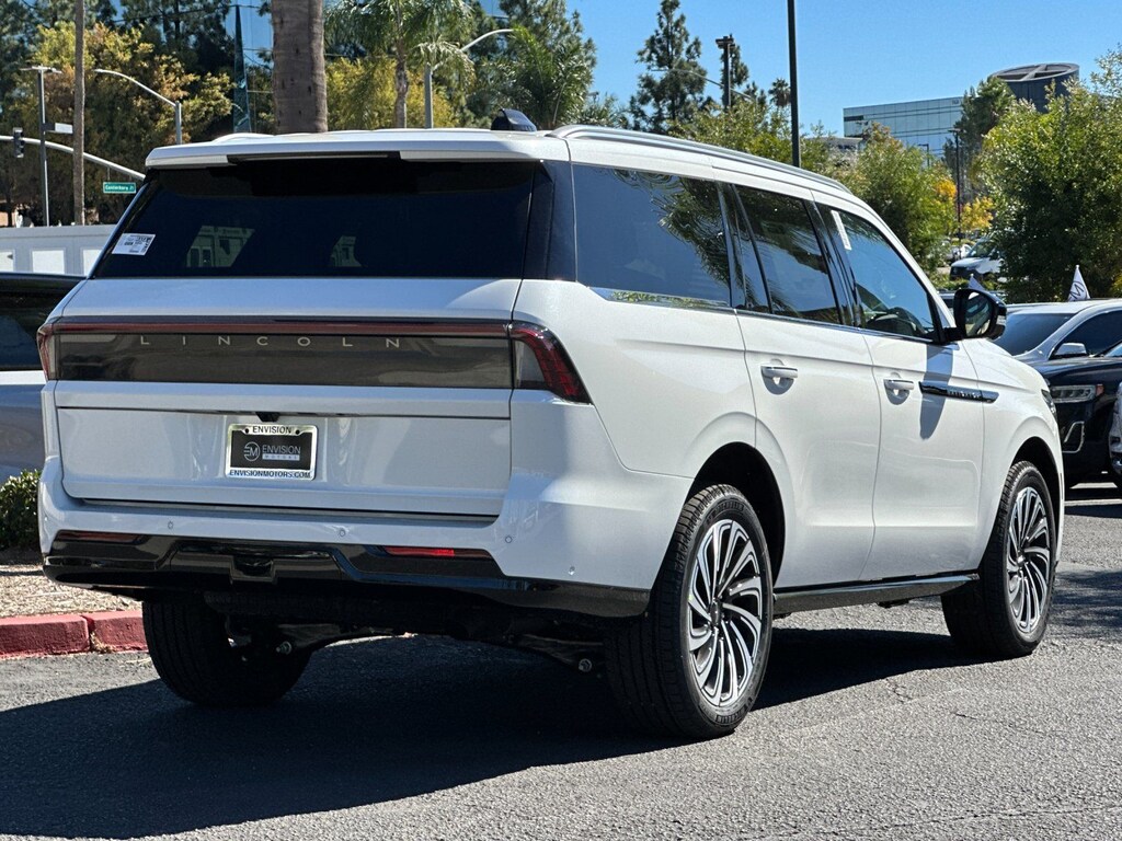 New 2025 Lincoln Navigator Lincoln Black Label SUV