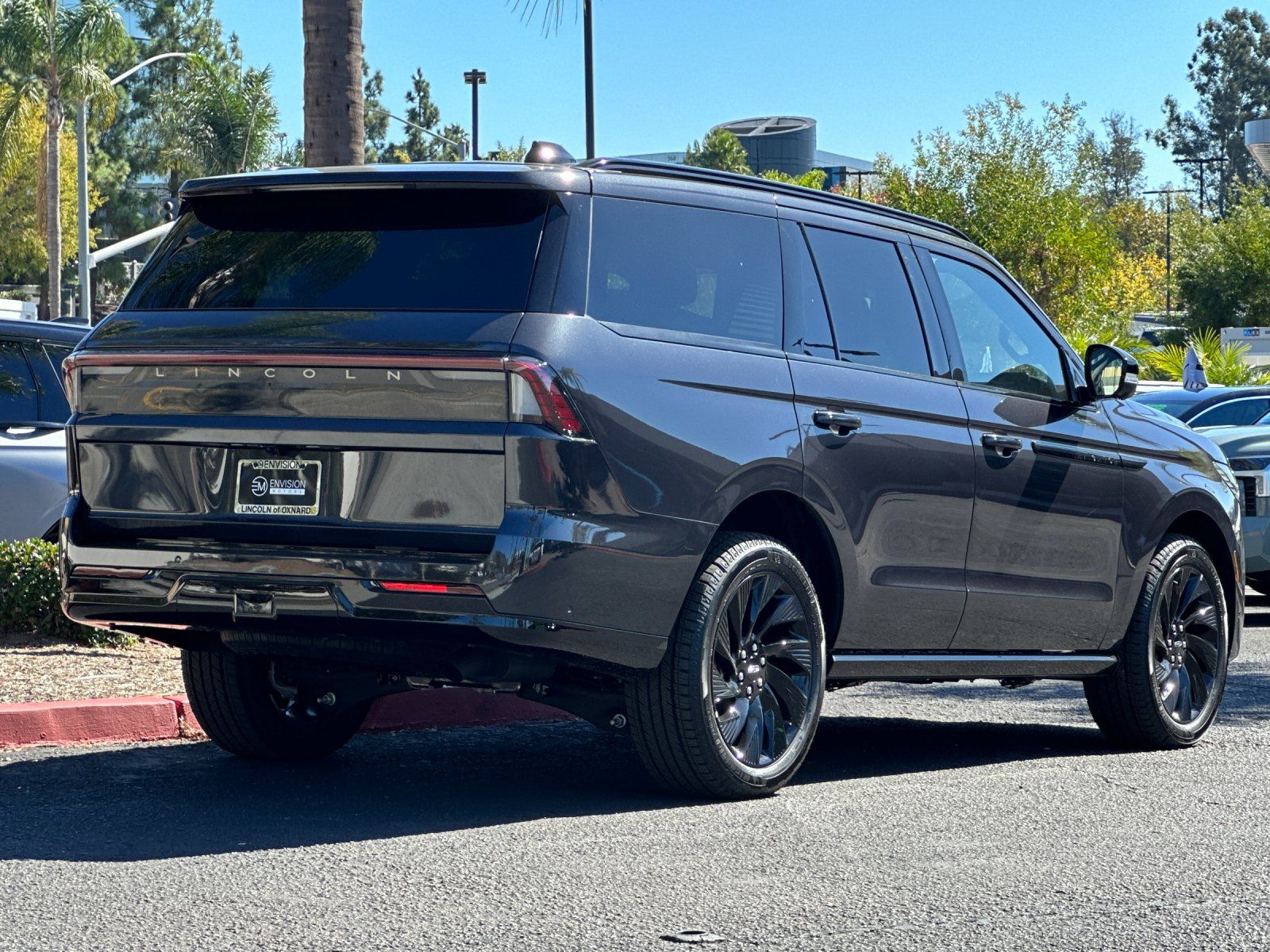 2025 Lincoln Navigator Reserve photo 3