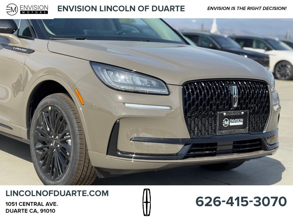 2025 Lincoln Corsair Premiere photo 2