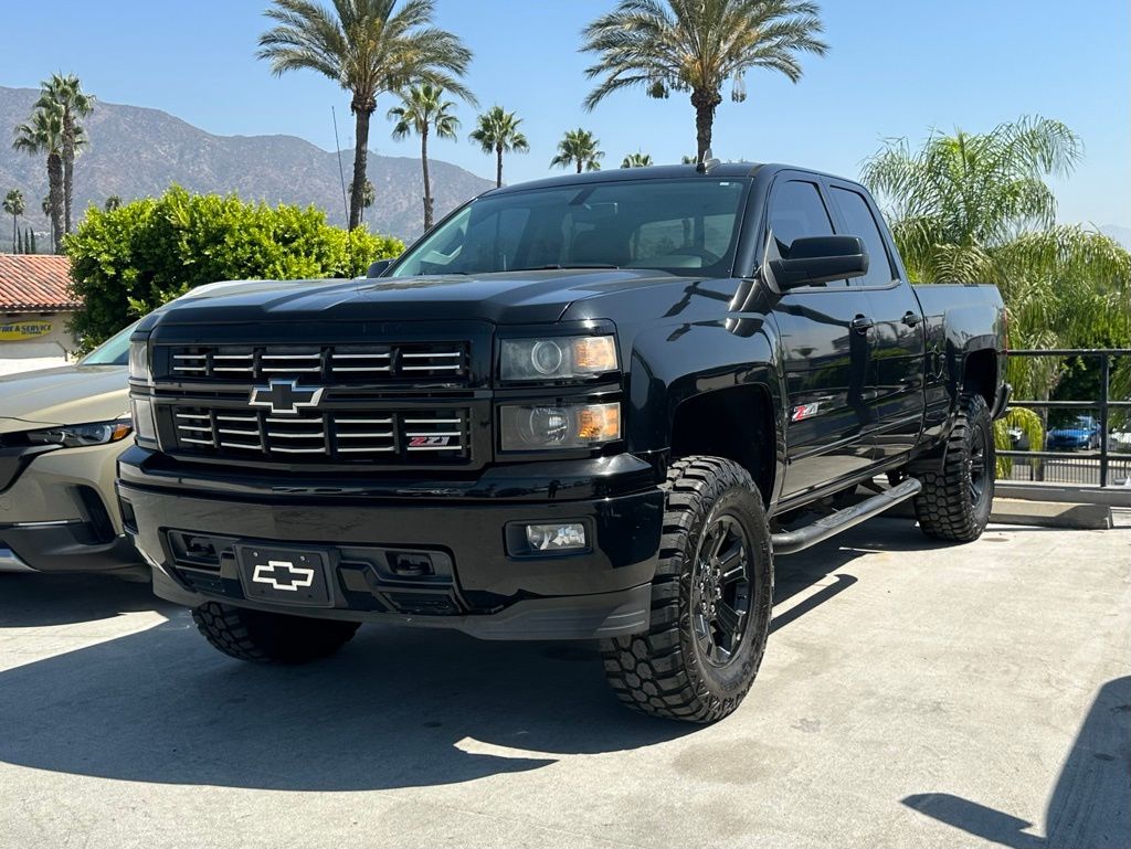 2015 Chevrolet Silverado 1500 LT photo 3