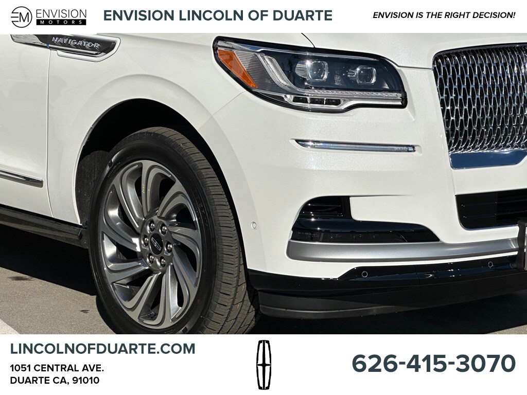 2024 Lincoln Navigator Reserve photo 3