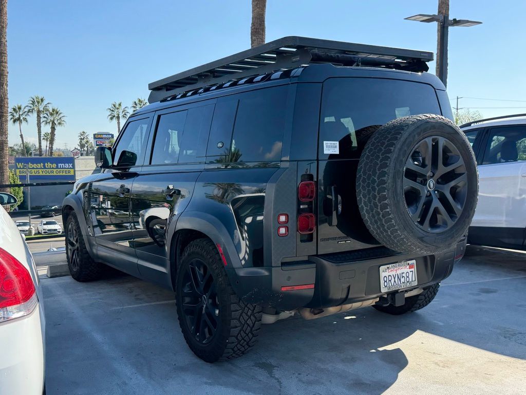 2020 Land Rover Defender 110 HSE photo 3