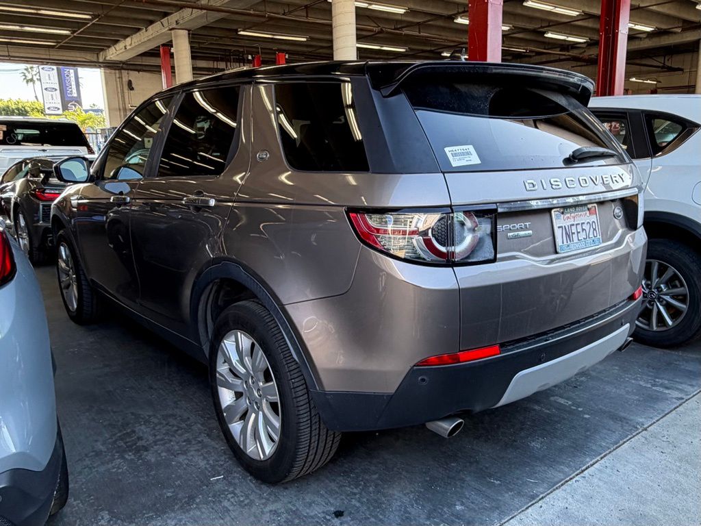 2016 Land Rover Discovery Sport HSE LUX photo 4