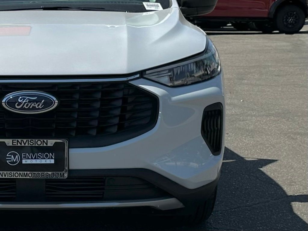 2025 Ford Escape Active photo 3