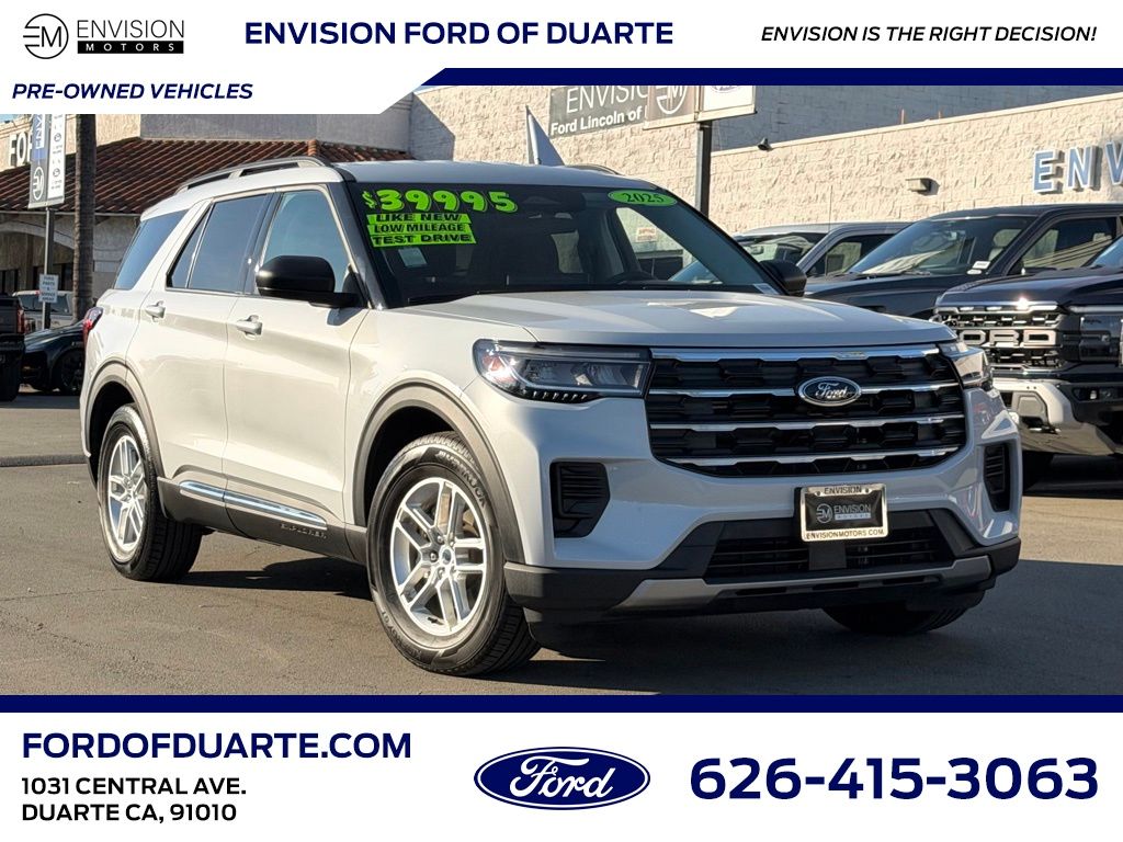 2025 Ford Explorer Active's photo