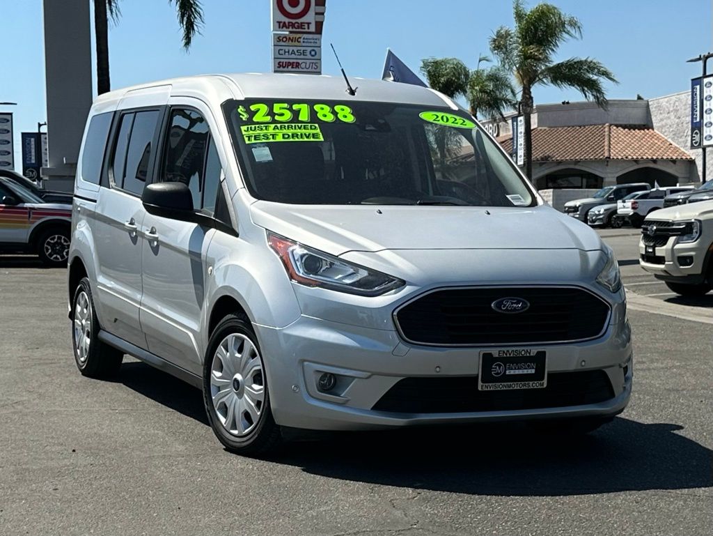 2022 Ford Transit Connect XLT Passenger Wagon photo 2