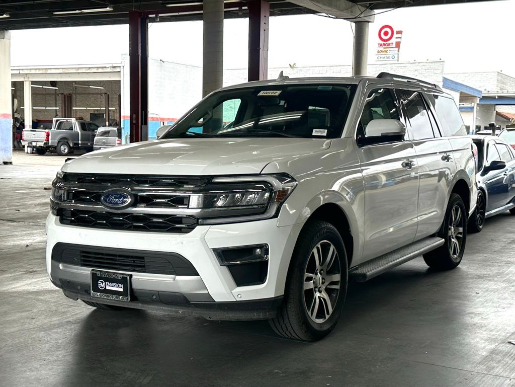 2024 Ford Expedition Limited photo 2