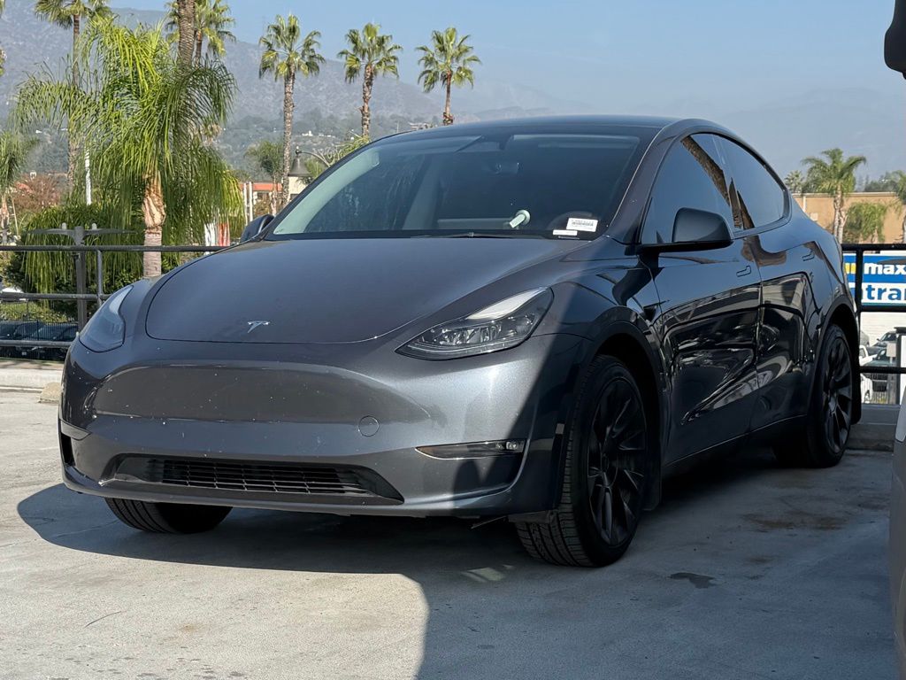 2023 Tesla Model Y Long Range photo 3