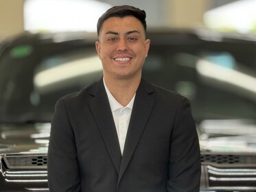 Staff member Richard Camacho from ID_2cb540