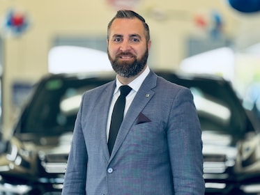 Staff member Aram Toukhlandian from ID_2cb540