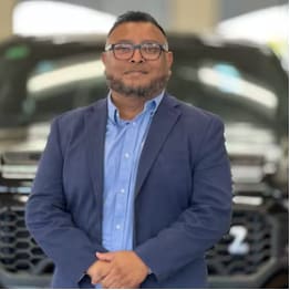 Staff member Juan Urieta from ID_76660f