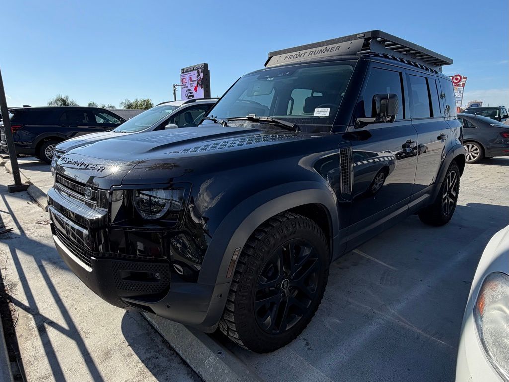 2020 Land Rover Defender 110 HSE photo 2