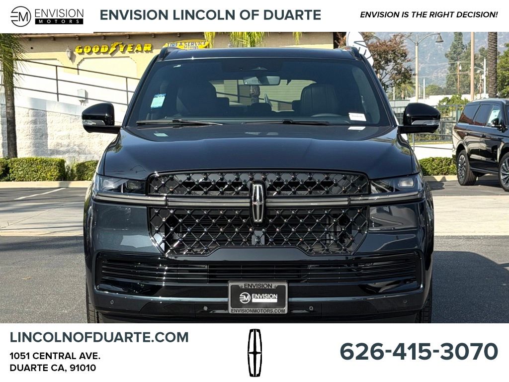 2025 Lincoln Navigator Reserve photo 2