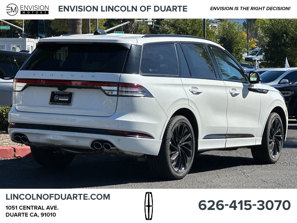 2025 Lincoln Aviator Reserve photo 2
