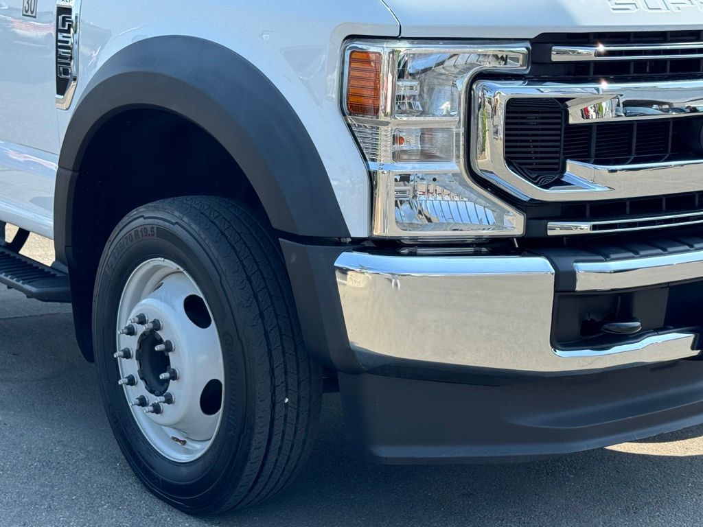 2022 Ford F-550 XLT photo 4