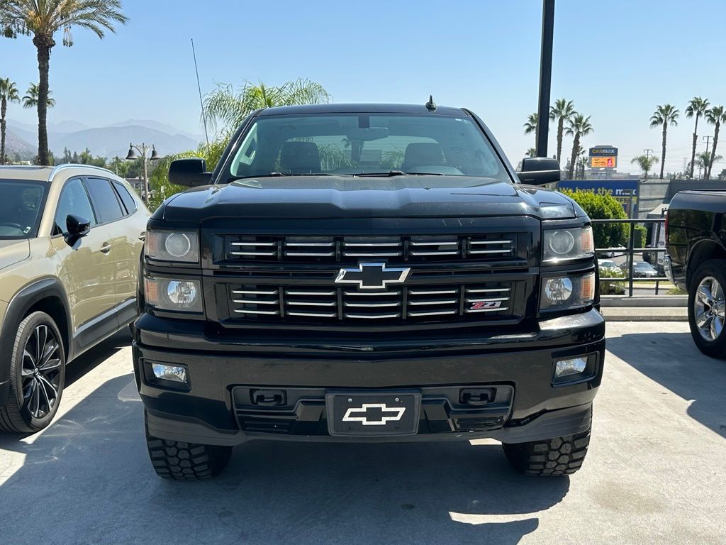 2015 Chevrolet Silverado 1500 LT photo 2
