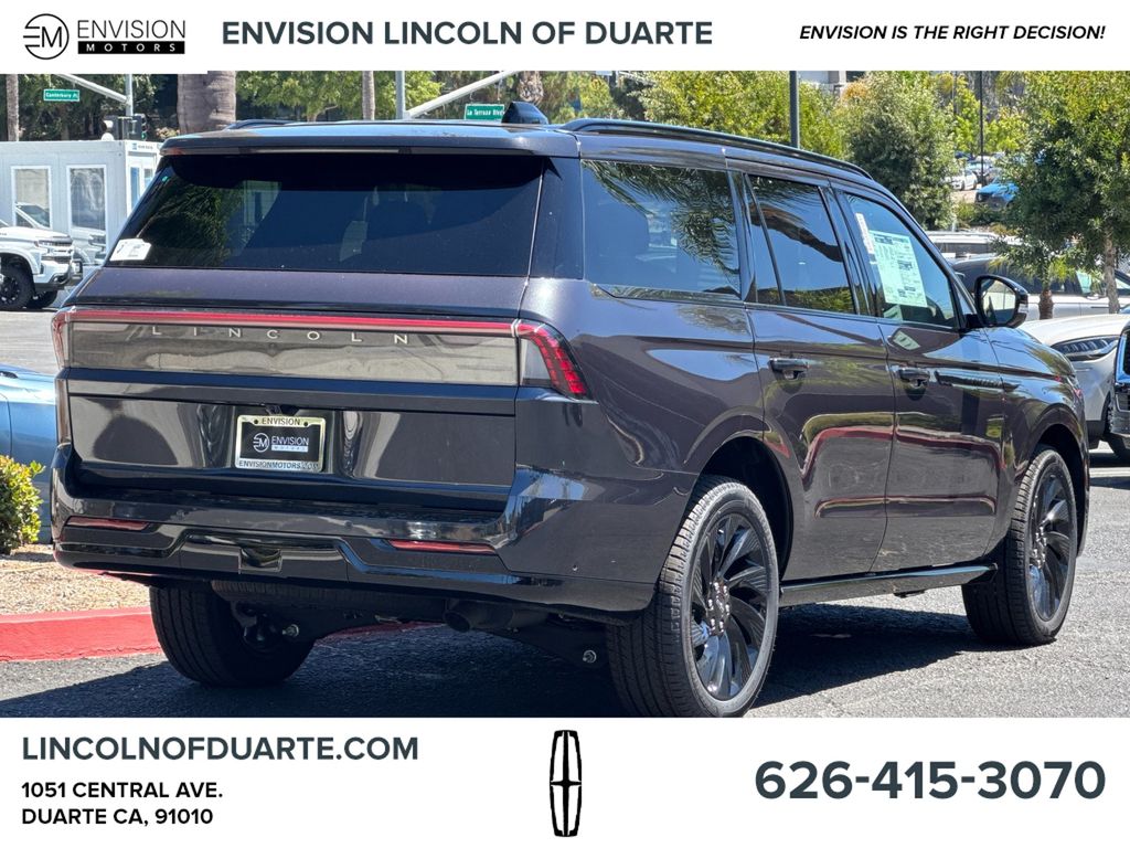 2025 Lincoln Navigator Reserve photo 3