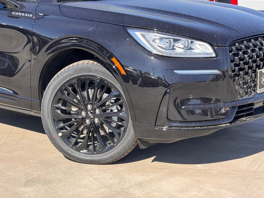 2025 Lincoln Corsair Grand Touring photo 2