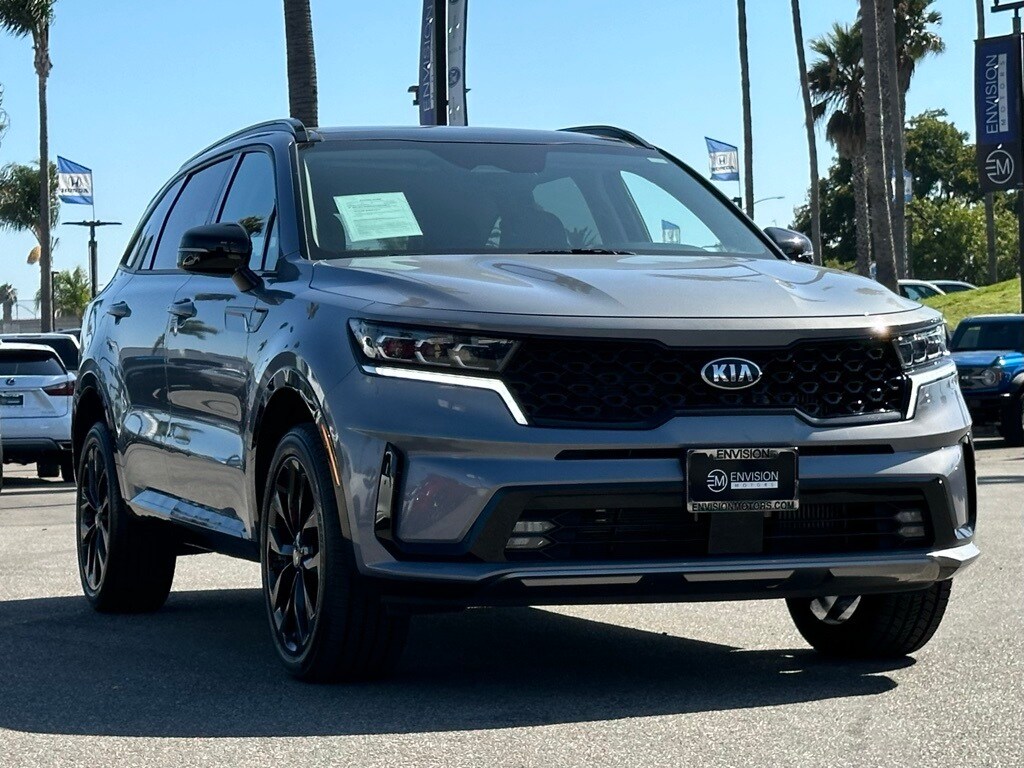 Used 2021 Kia Sorento SX with VIN 5XYRKDLF8MG050475 for sale in Oxnard, CA