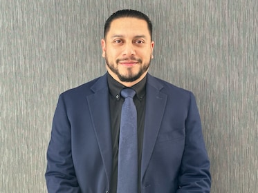 Staff member Jose Alarcon from ID_71b397ec620a