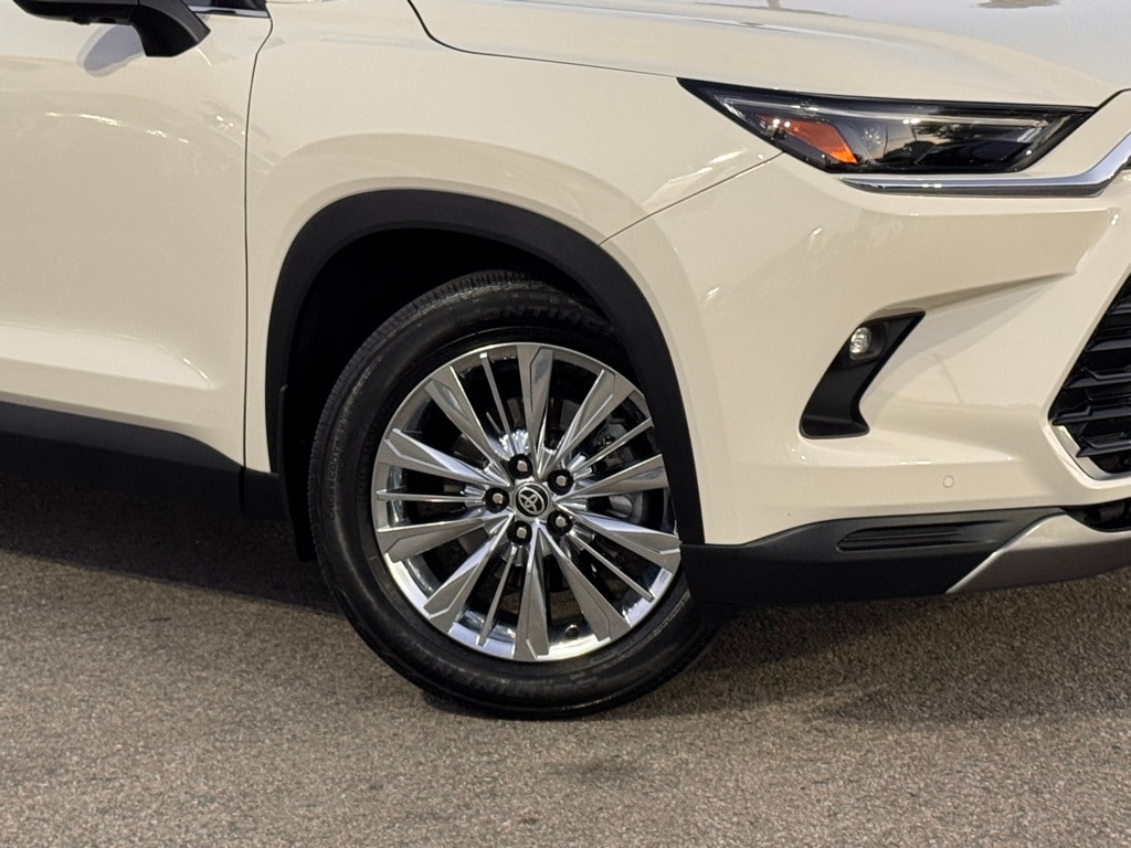 Used 2024 Toyota Grand Highlander Platinum SUV